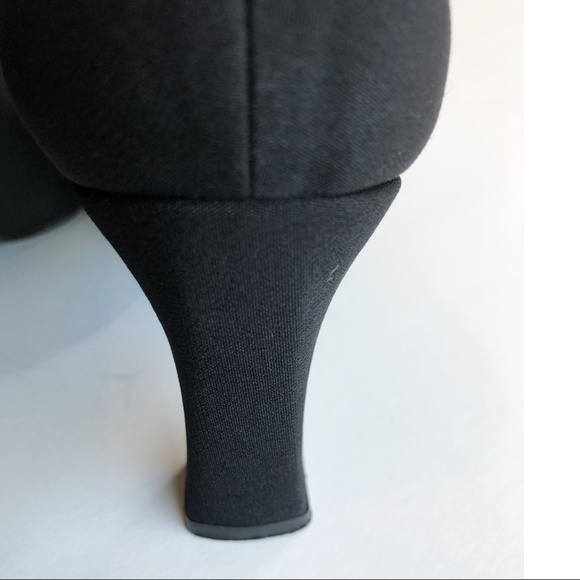 Stuart Weitzman Black Loafer Pumps: size 8.5 - Picture 6 of 8